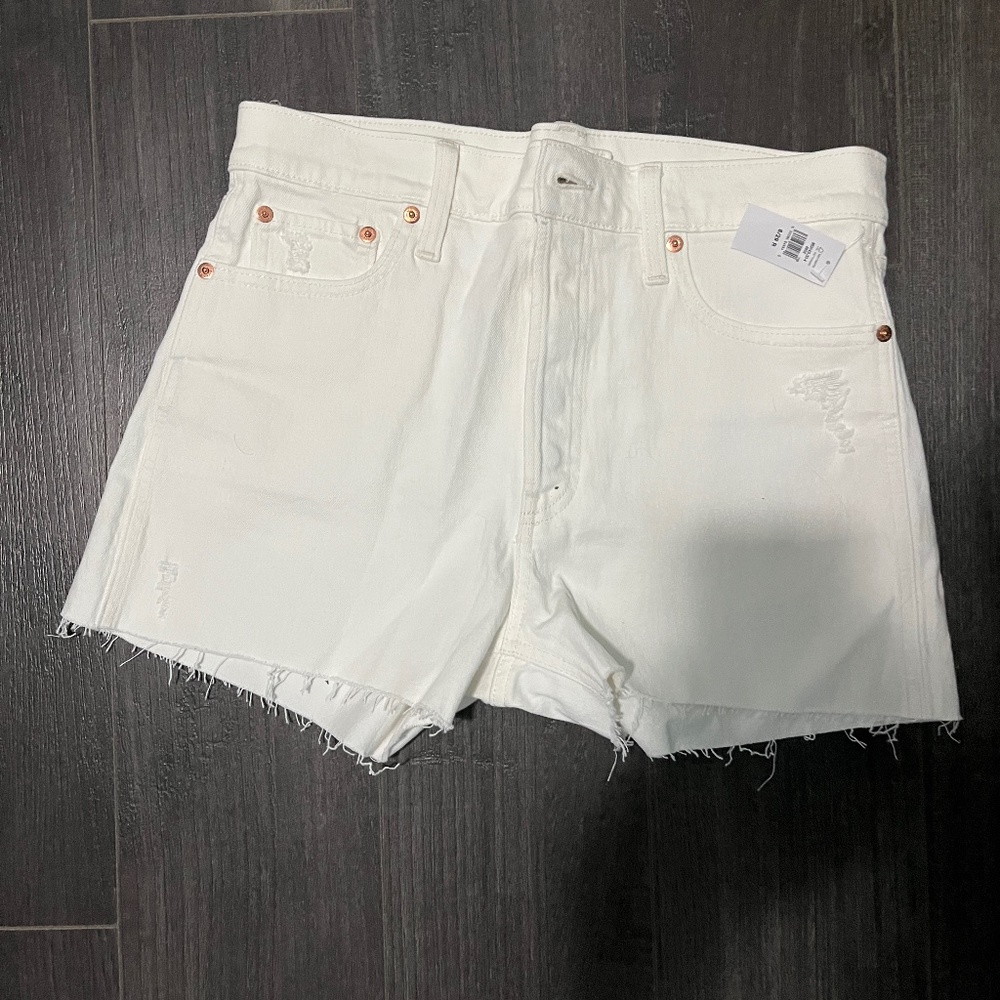Gap 3” cheeky short with washwell